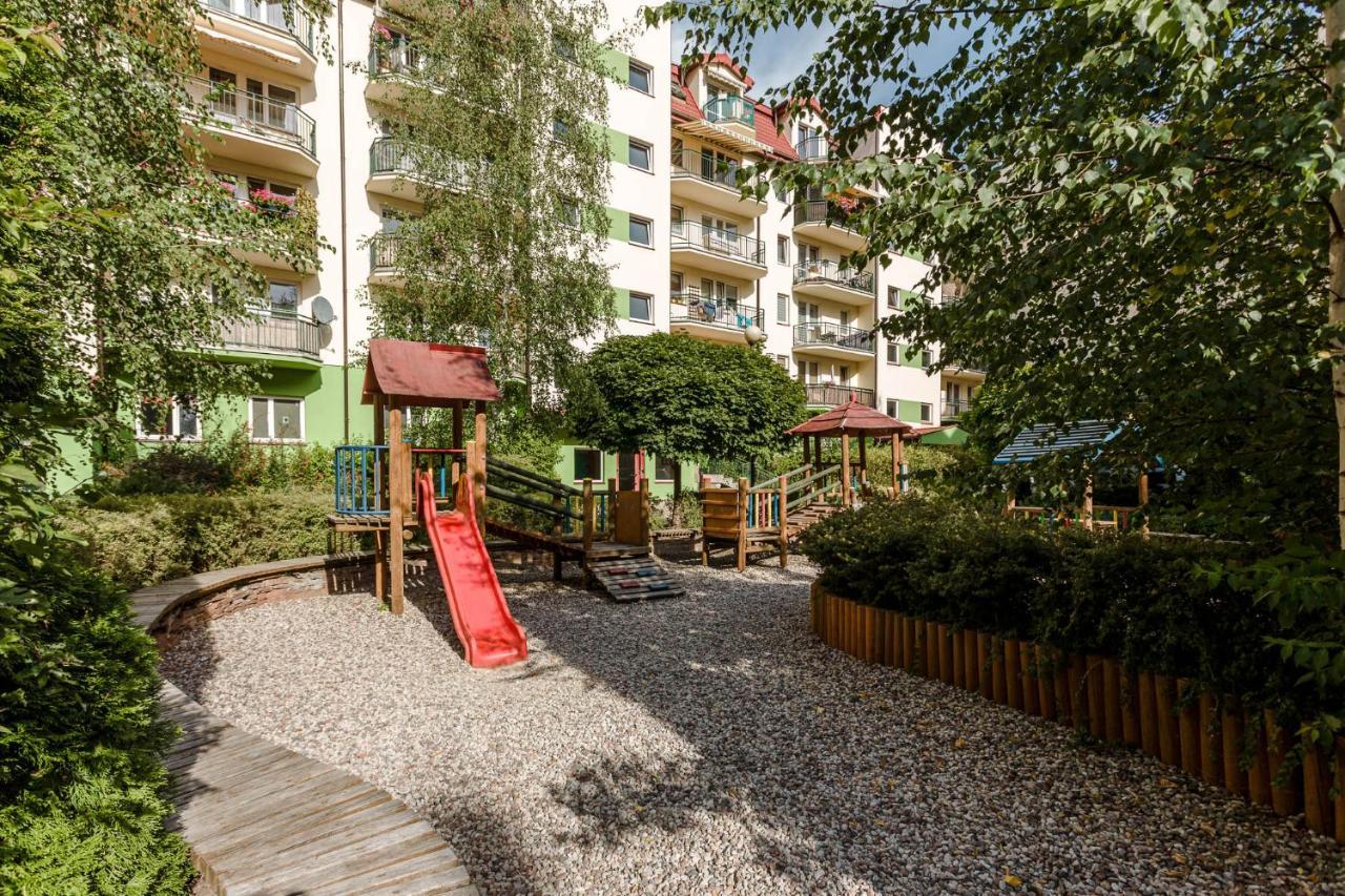 Chill Apartments Kabaty Family Warszawa Exteriör bild
