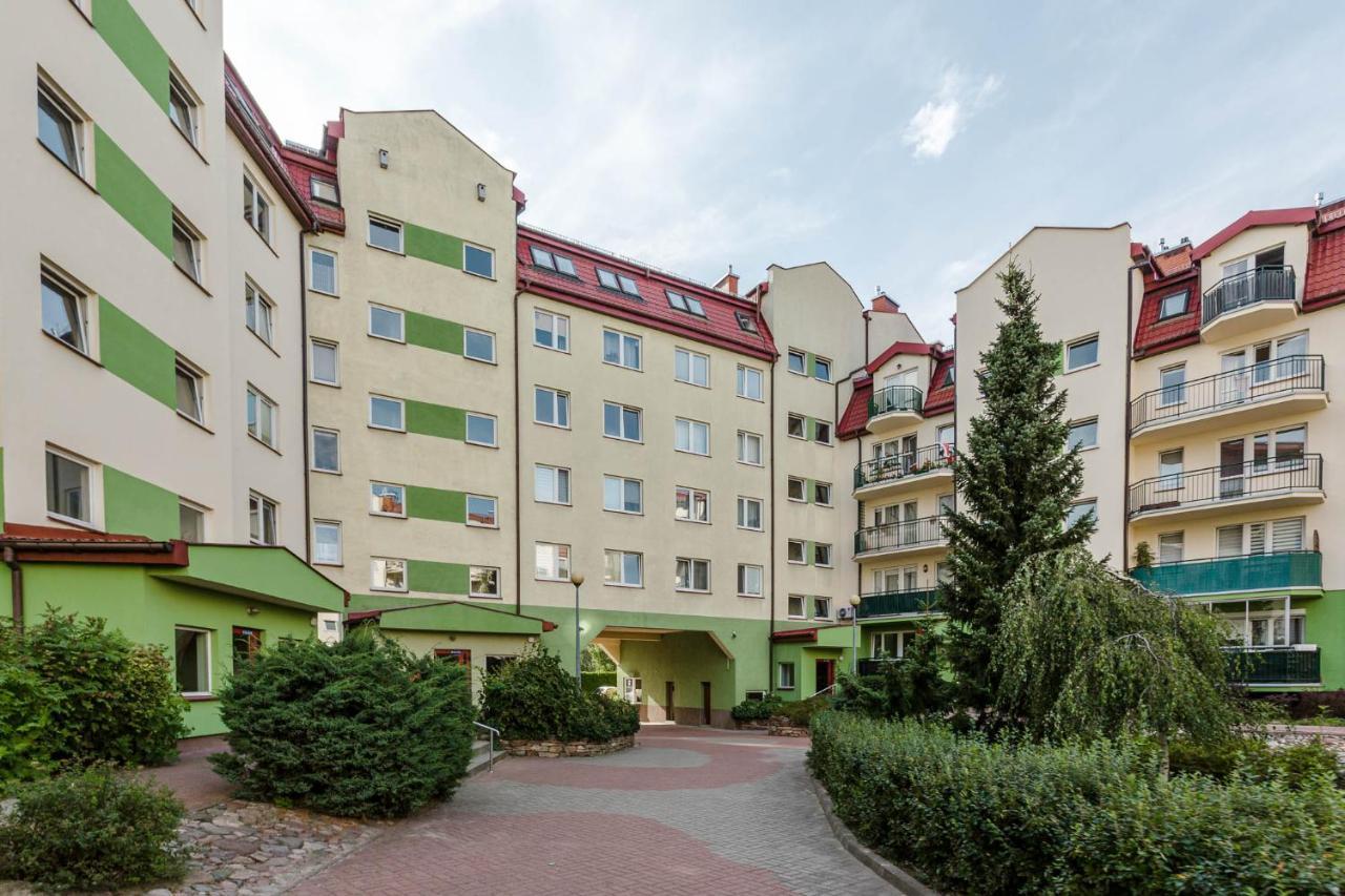 Chill Apartments Kabaty Family Warszawa Exteriör bild